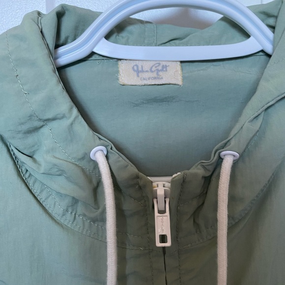 **SOLD** Brandy Melville Windbreaker - Picture 2 of 3